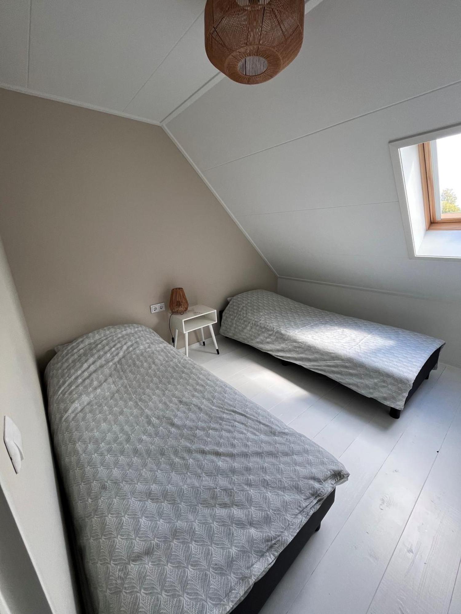 Cosy Vacation Home With Large Fenced Garden 브라위니서 외부 사진